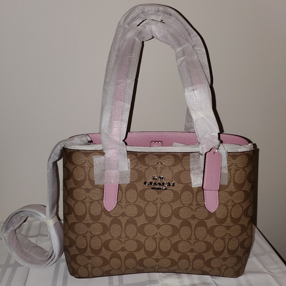 Coach Surrey Carryall in signature canvas tote